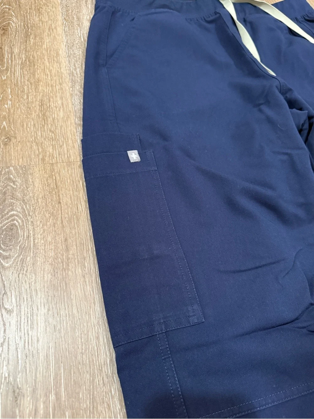 FIGS Men's Navy Straight Leg Scrub Pants